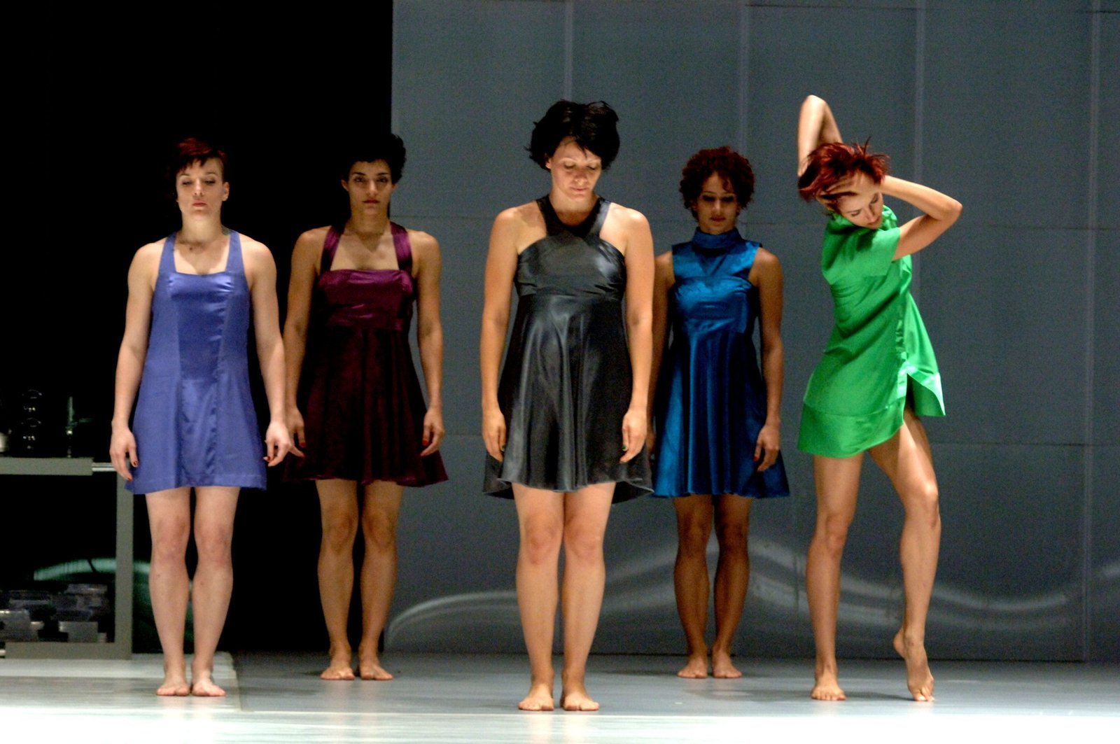 Por instantes de felicidade – Szenografie von Studio Rossi